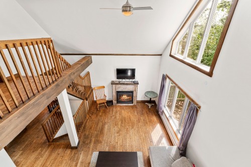 Vue d'ensemble - 172 Ch. D'Arrow-Head, Stanstead - Canton, QC - Indoor With Fireplace