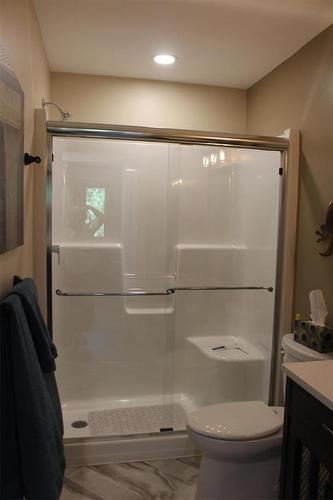 Main bathroom. - 7 Dalvik Road, Gimli Rm, MB - Indoor Photo Showing Bathroom