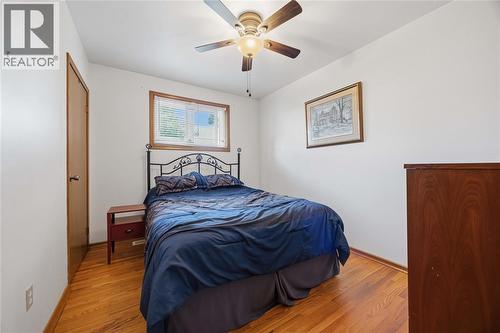 146 Westview Drive, St Clair, ON - Indoor Photo Showing Bedroom