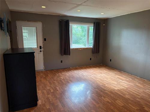 511 Laurier Avenue, Killarney, MB - Indoor Photo Showing Other Room