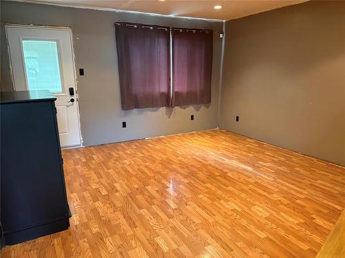 511 Laurier Avenue, Killarney, MB - Indoor Photo Showing Other Room