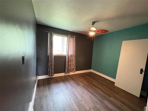 511 Laurier Avenue, Killarney, MB - Indoor Photo Showing Other Room