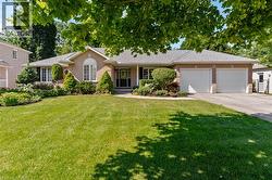 16 GASKIN Avenue  Cambridge, ON N1R 5S5