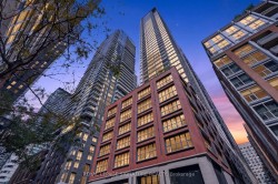 4005-15 Mercer Street Toronto, ON M5V 0T8