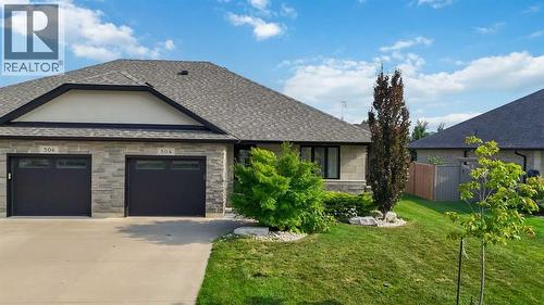 504 MOLINARI STREET  Sarnia, ON N7W 0B1
