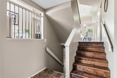 111 Helen Mayba Cr, Winnipeg, MB 