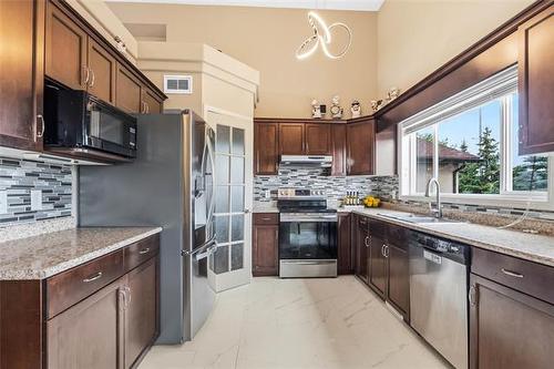 111 Helen Mayba Cr, Winnipeg, MB 