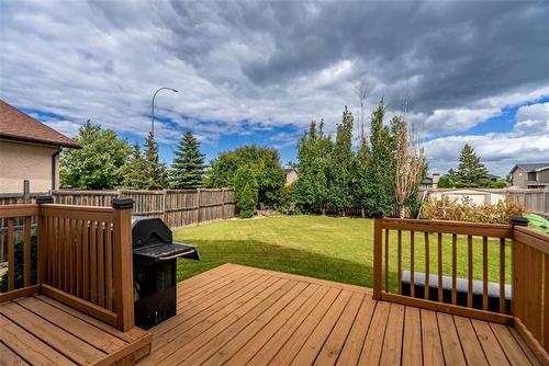 111 Helen Mayba Cr, Winnipeg, MB 