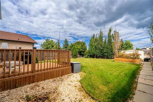 111 Helen Mayba Cr, Winnipeg, MB 