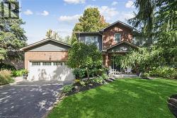 485 COLEEN Drive Oakville, ON L6J 6A4