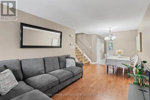 757 Nesting Way, Ottawa, ON - Indoor Photo Showing Living Room