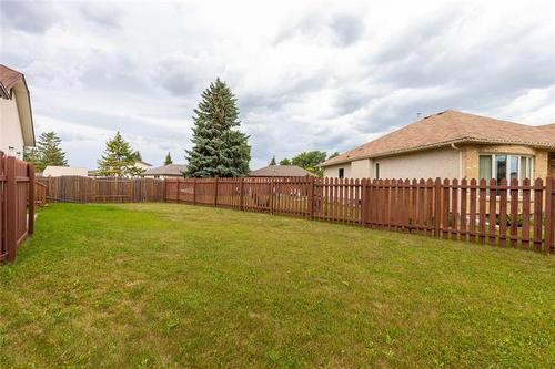74 Budden Dr, Winnipeg, MB - Outdoor