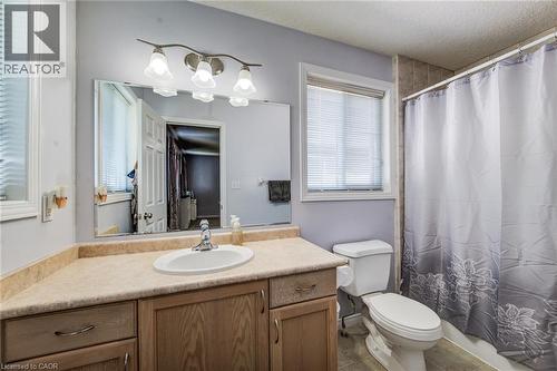 124 Udvari Crescent, Kitchener, ON - Indoor Photo Showing Bathroom