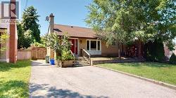56 LOWER HORNING Road  Hamilton, ON L8S 3G3
