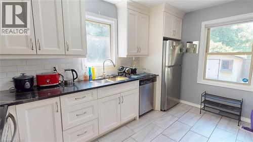 56 Lower Horning Road, Hamilton, ON - Indoor Photo Showing Kitchen