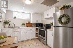 374 UPPER WENTWORTH STREET W  Hamilton, ON L9A 4T5