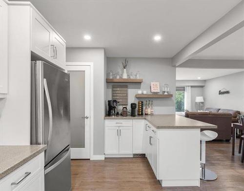 31 Werrell Cr, Winnipeg, MB - Indoor Photo Showing Kitchen