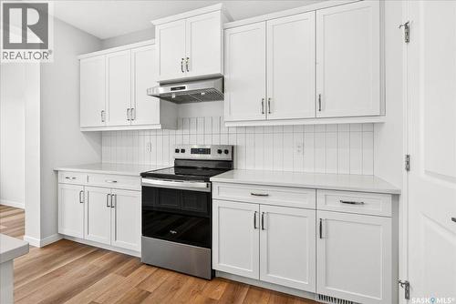 3296 Favel Drive, Regina, SK - Indoor Photo Showing Kitchen