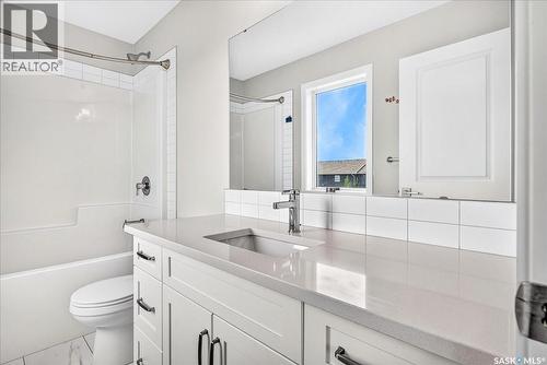 3296 Favel Drive, Regina, SK - Indoor Photo Showing Bathroom