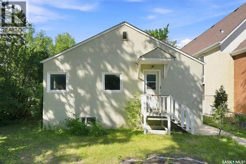 2204 Lorne Avenue, Saskatoon, SK - Outdoor