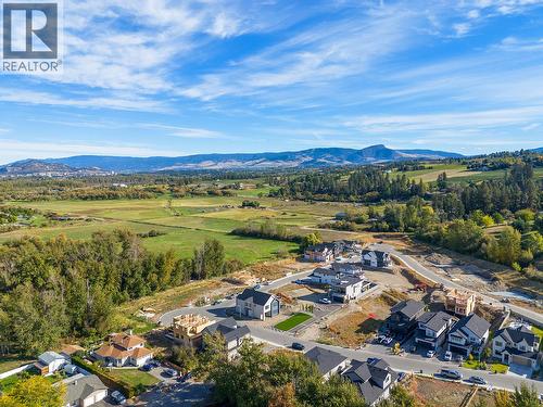 900 Bull Crescent, Kelowna, BC 