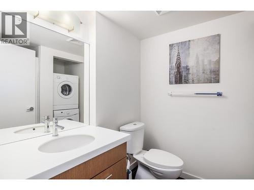 1550 Dickson Avenue Unit# 405 Lot# 71, Kelowna, BC - Indoor Photo Showing Bathroom