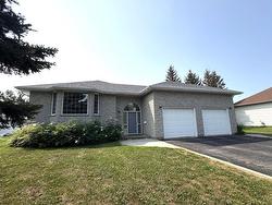 2156 Falconcrest Drive  Thunder Bay, ON P7J 1H5