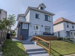 92 Jean Street Thunder Bay, ON P7A 5E9