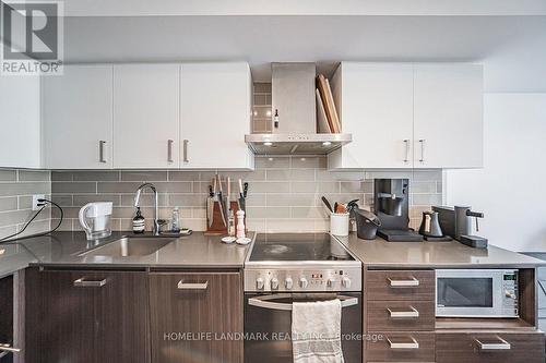 1206 - 125 Redpath Avenue, Toronto, ON - Indoor Photo Showing Kitchen With Upgraded Kitchen