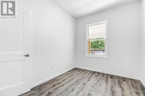 76 Chestnut Street, St. Thomas, ON - Indoor Photo Showing Other Room