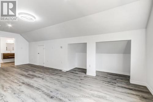 76 Chestnut Street, St. Thomas, ON - Indoor Photo Showing Other Room