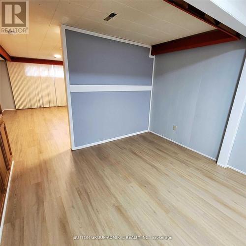 LOWER - 17 PAMILLE PLACE , Toronto, Ontario M6M 3A9 3