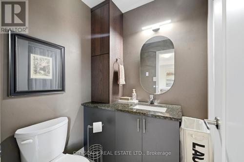 28 - 2 Willow Street, Brant, ON - Indoor Photo Showing Bathroom