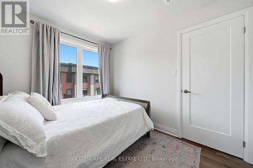 28 - 2 Willow Street, Brant, ON - Indoor Photo Showing Bedroom