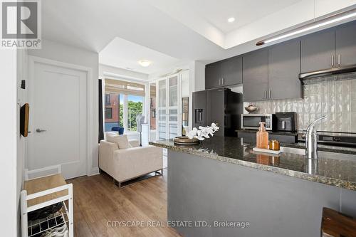 28 - 2 Willow Street, Brant, ON - Indoor Photo Showing Kitchen