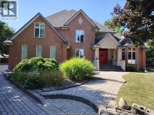 1985 OMIRA STREET  Lasalle, ON N9H 1R4