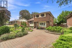110 BOWMAN AVENUE Whitby (Blue Grass Meadows), ON L1N 3T6