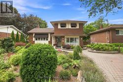 110 BOWMAN AVENUE Whitby (Blue Grass Meadows), ON L1N 3T6
