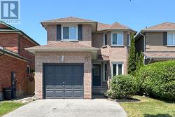 22 FIELDCREST AVENUE  Clarington (Courtice), ON L1E 2X3