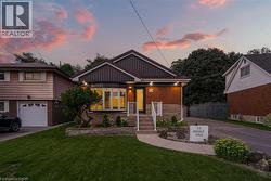 63 HARDALE Crescent  Hamilton, ON L8T 1K9