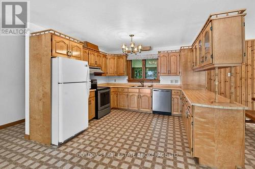 2950 R29, Rideau Lakes, ON - Indoor Photo Showing Kitchen With Double Sink