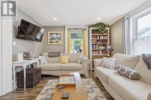 21 Isabel Street, St. Thomas, ON - Indoor Photo Showing Living Room