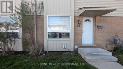 33 - 626 WHARNCLIFFE ROAD S London South (South P), ON N6J 2N4