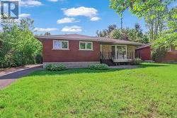 2317 ELMIRA DRIVE  Ottawa, ON K2C 1H3