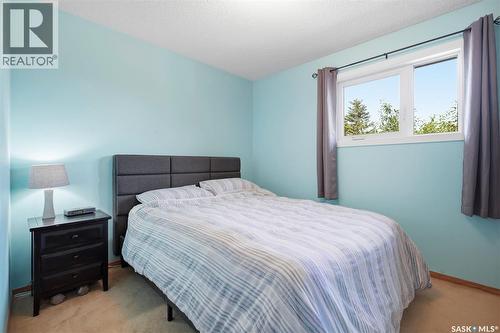 306 Whitewood Road, Saskatoon, SK - Indoor Photo Showing Bedroom