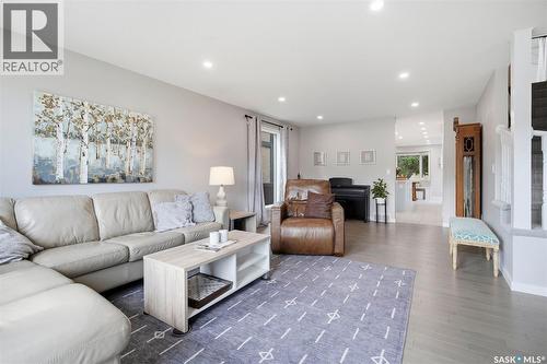 306 Whitewood Road, Saskatoon, SK - Indoor Photo Showing Living Room
