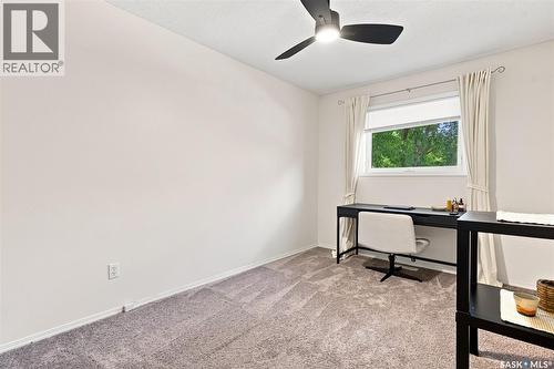 20 327 Berini Drive, Saskatoon, SK - Indoor Photo Showing Office