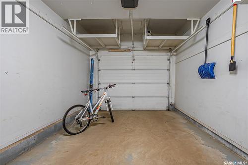 20 327 Berini Drive, Saskatoon, SK - Indoor Photo Showing Garage
