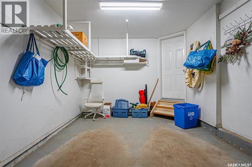 20 327 Berini Drive, Saskatoon, SK - Indoor Photo Showing Garage