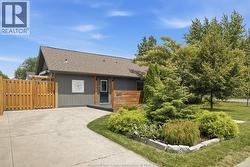 395 BRIGHTON ROAD Tecumseh, ON N8N 2L2